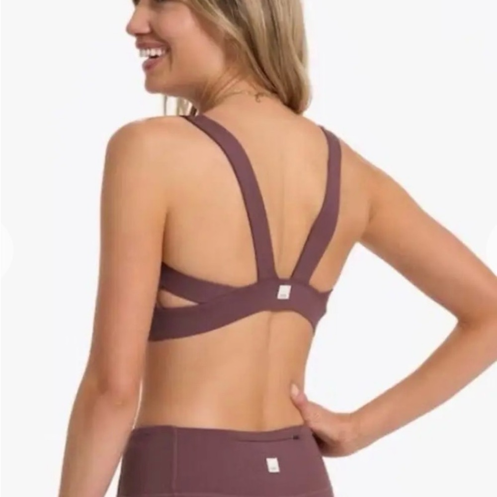 Vuori Stride sports bra - Picture 4 of 4